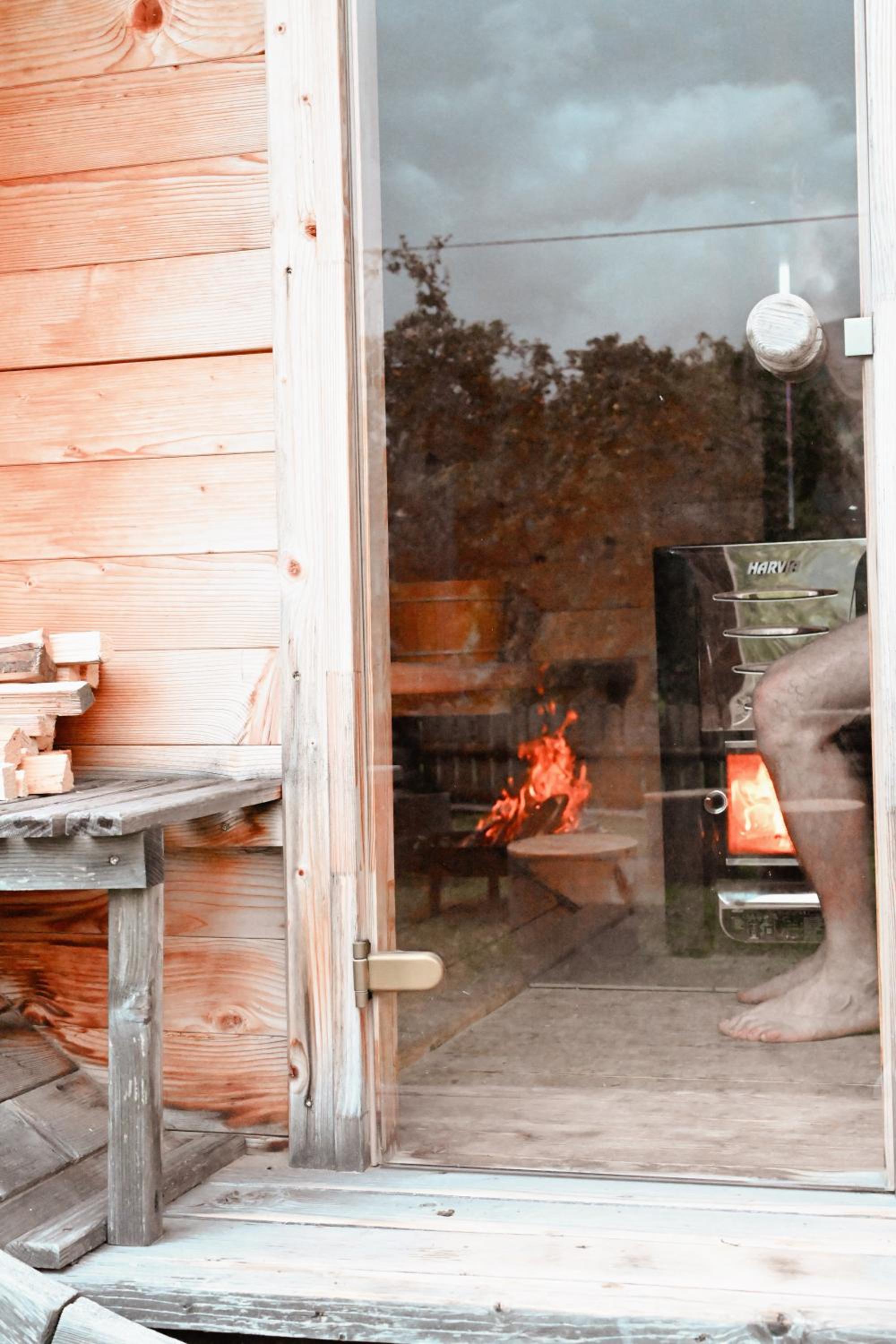 CHILLHAUS Pear Mountain by AA Holiday Homes