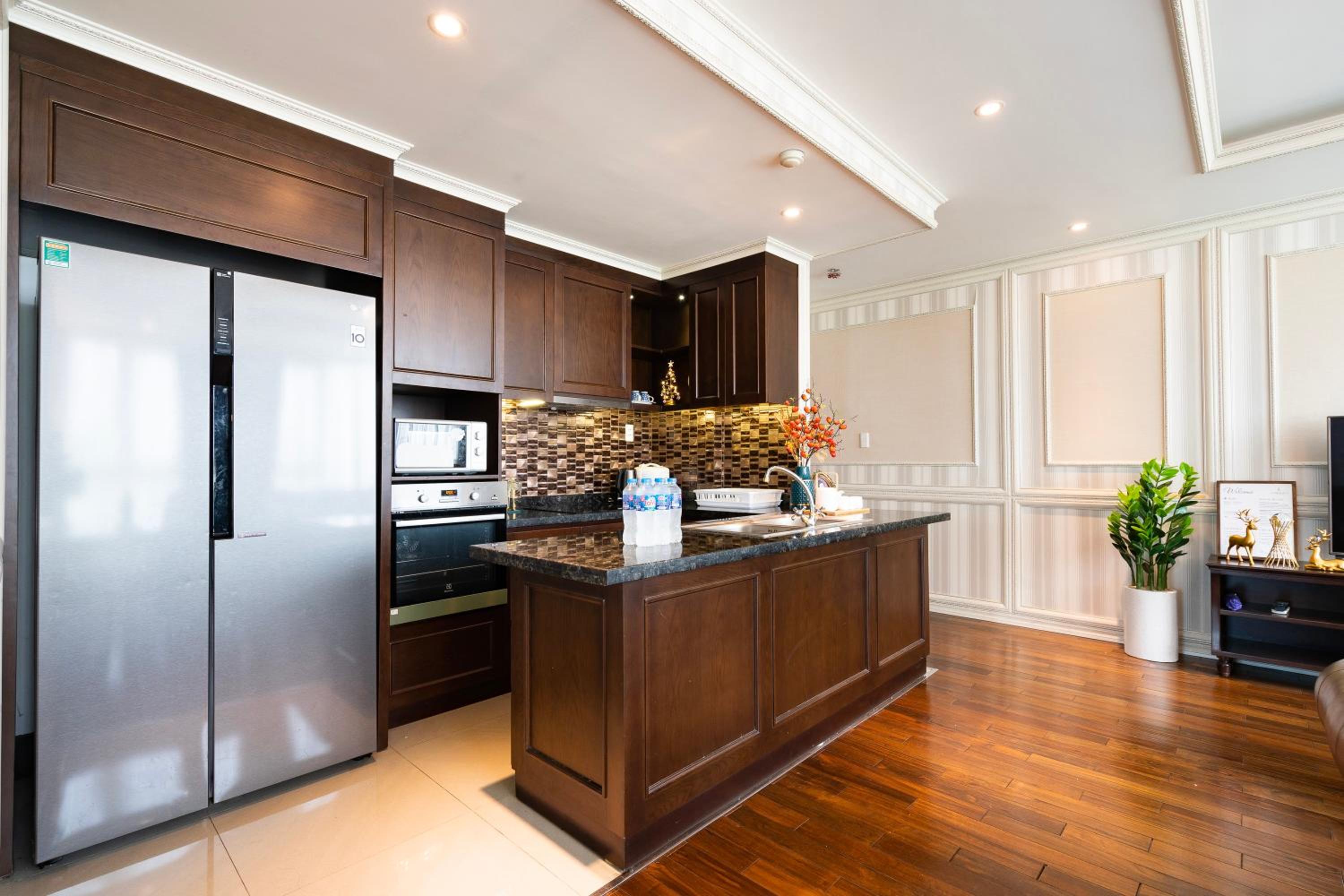 2BR 3BR Luxury Apartment Sky Pool