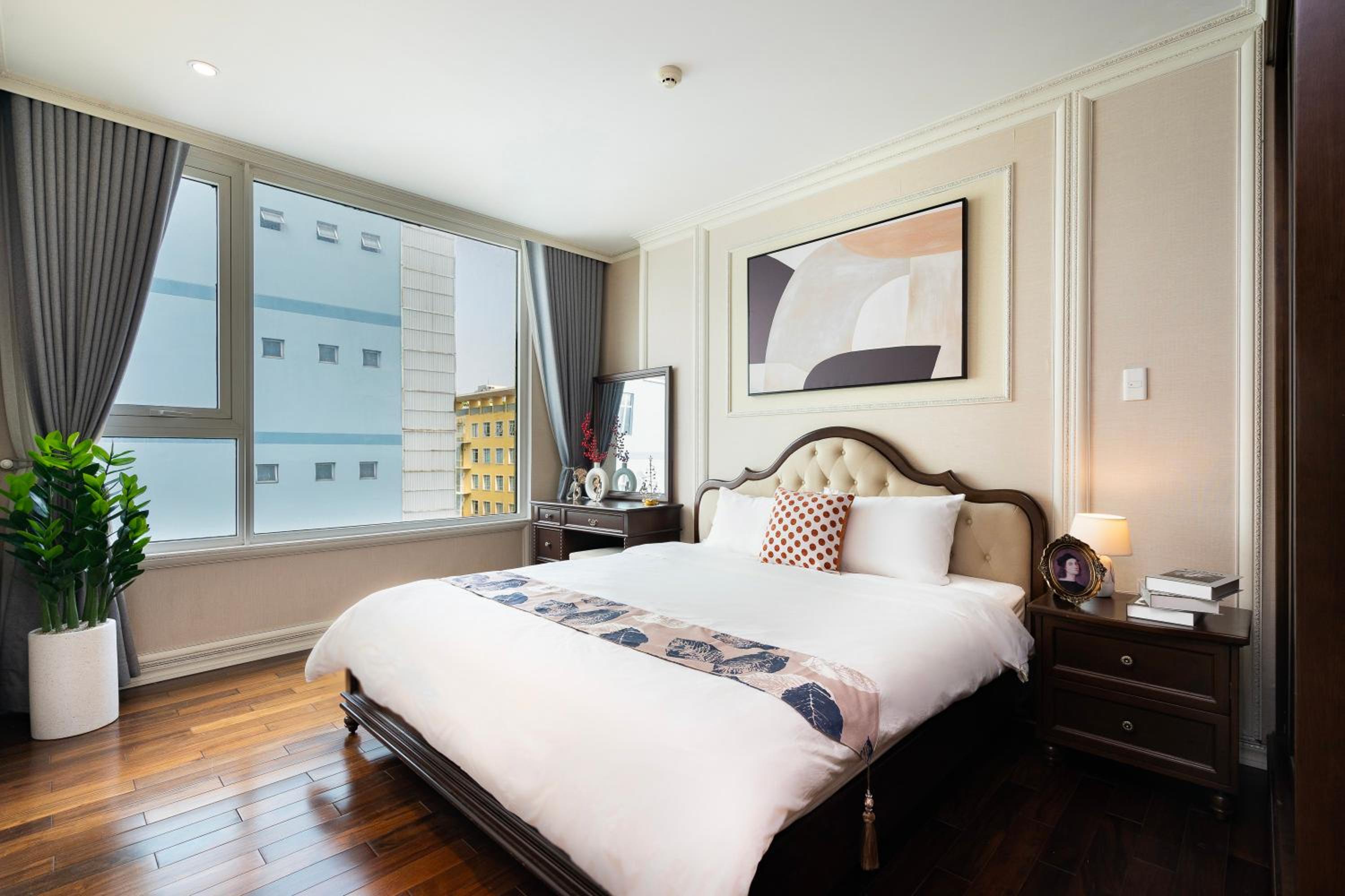 2BR 3BR Luxury Apartment Sky Pool