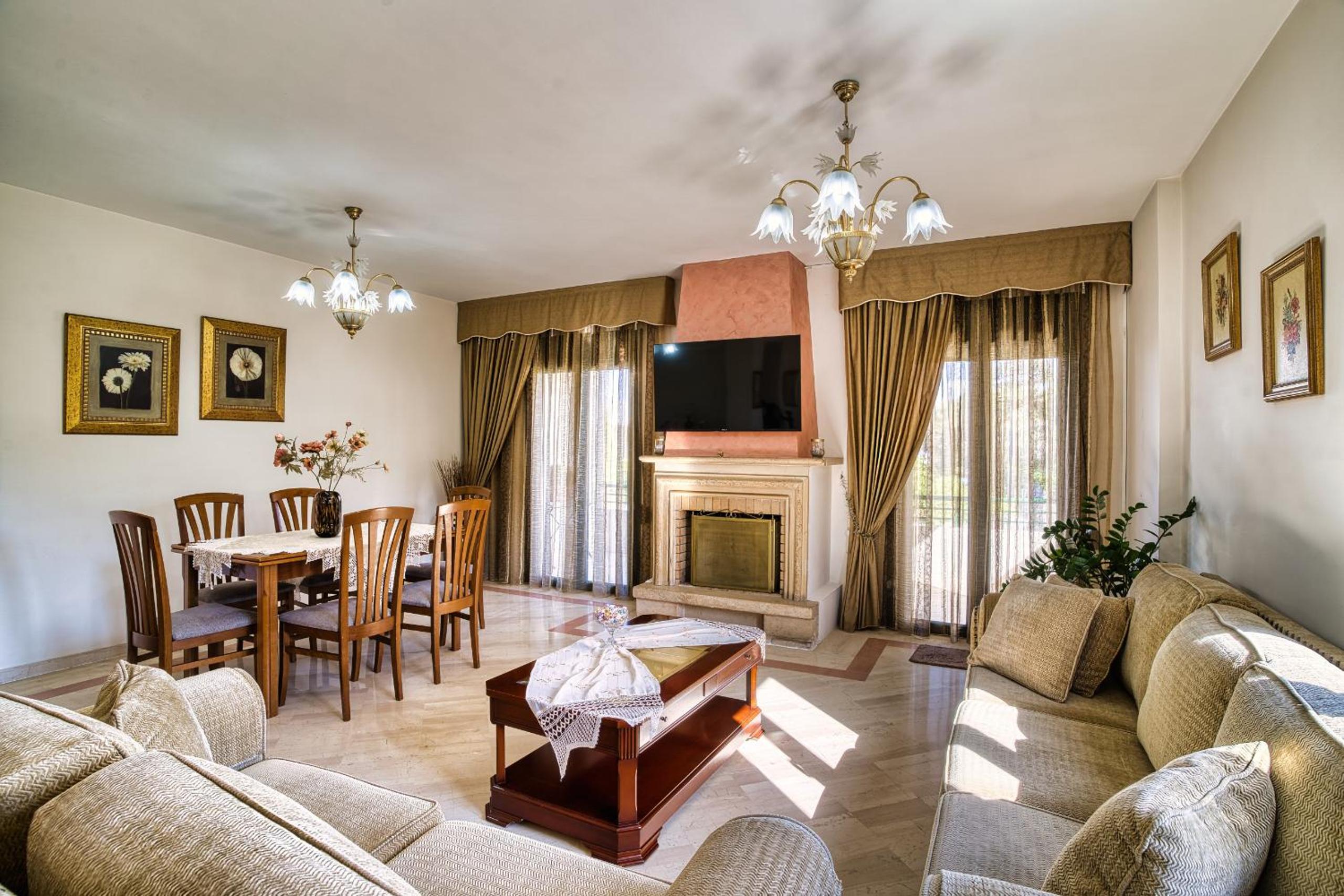 Mariliza Home