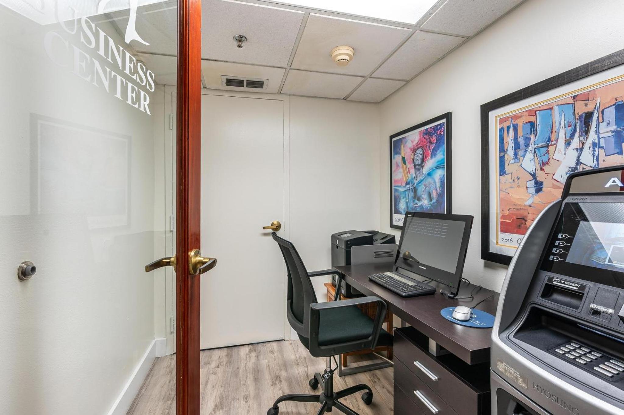 The Palms Coconut Grove 1 bedroom condo includes parking