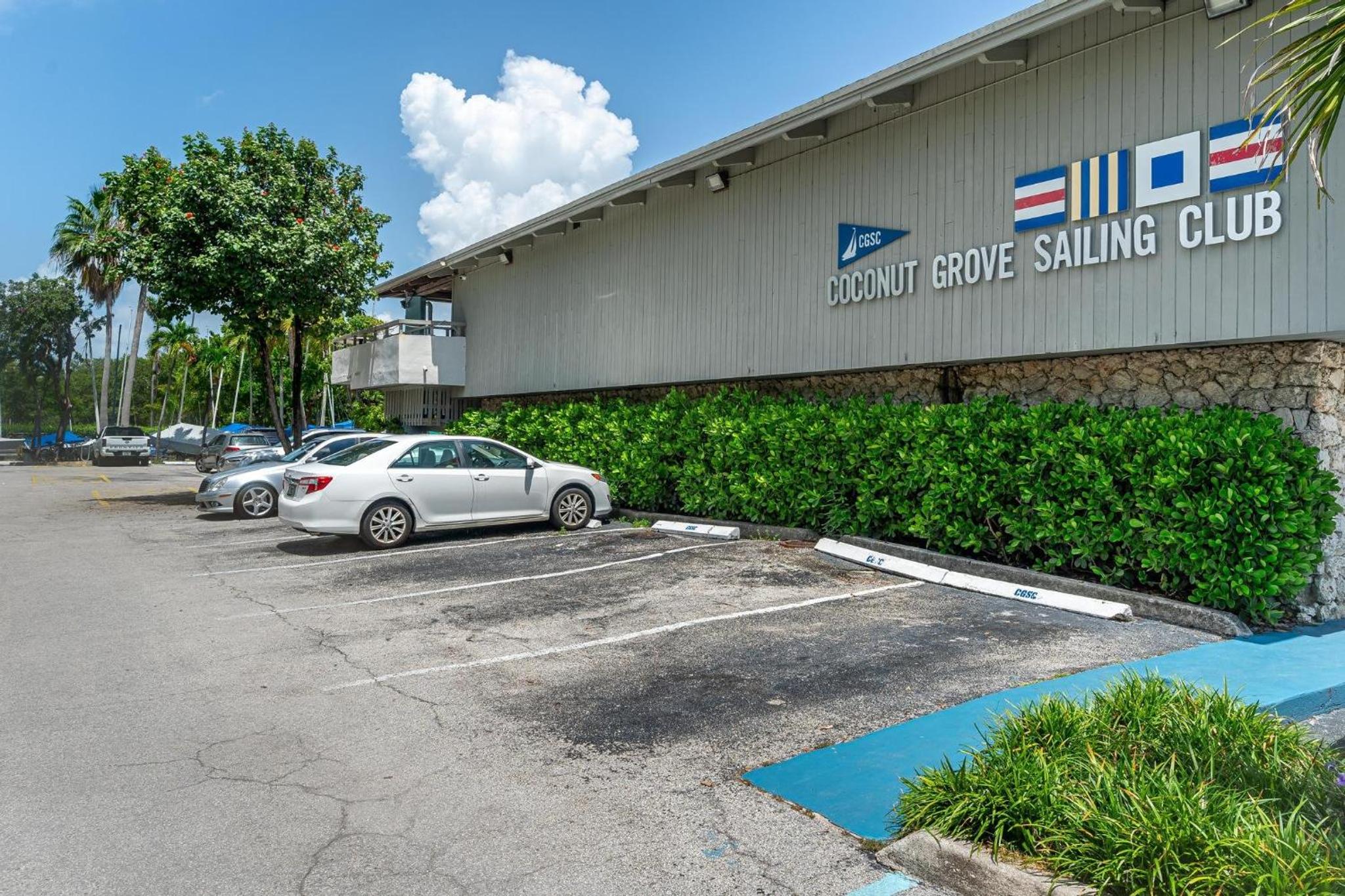 The Palms Coconut Grove 1 bedroom condo includes parking