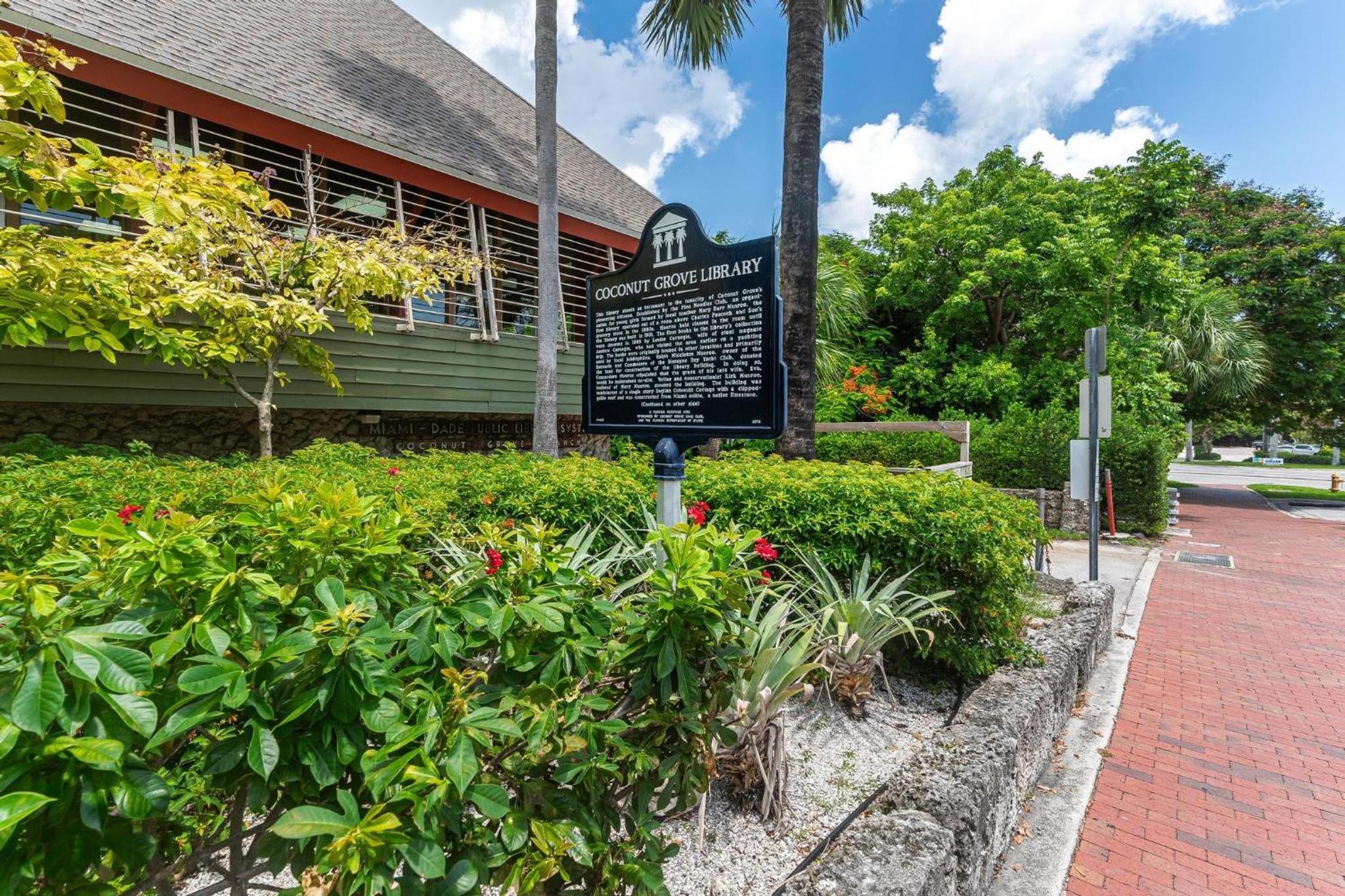 The Palms Coconut Grove 1 bedroom condo includes parking