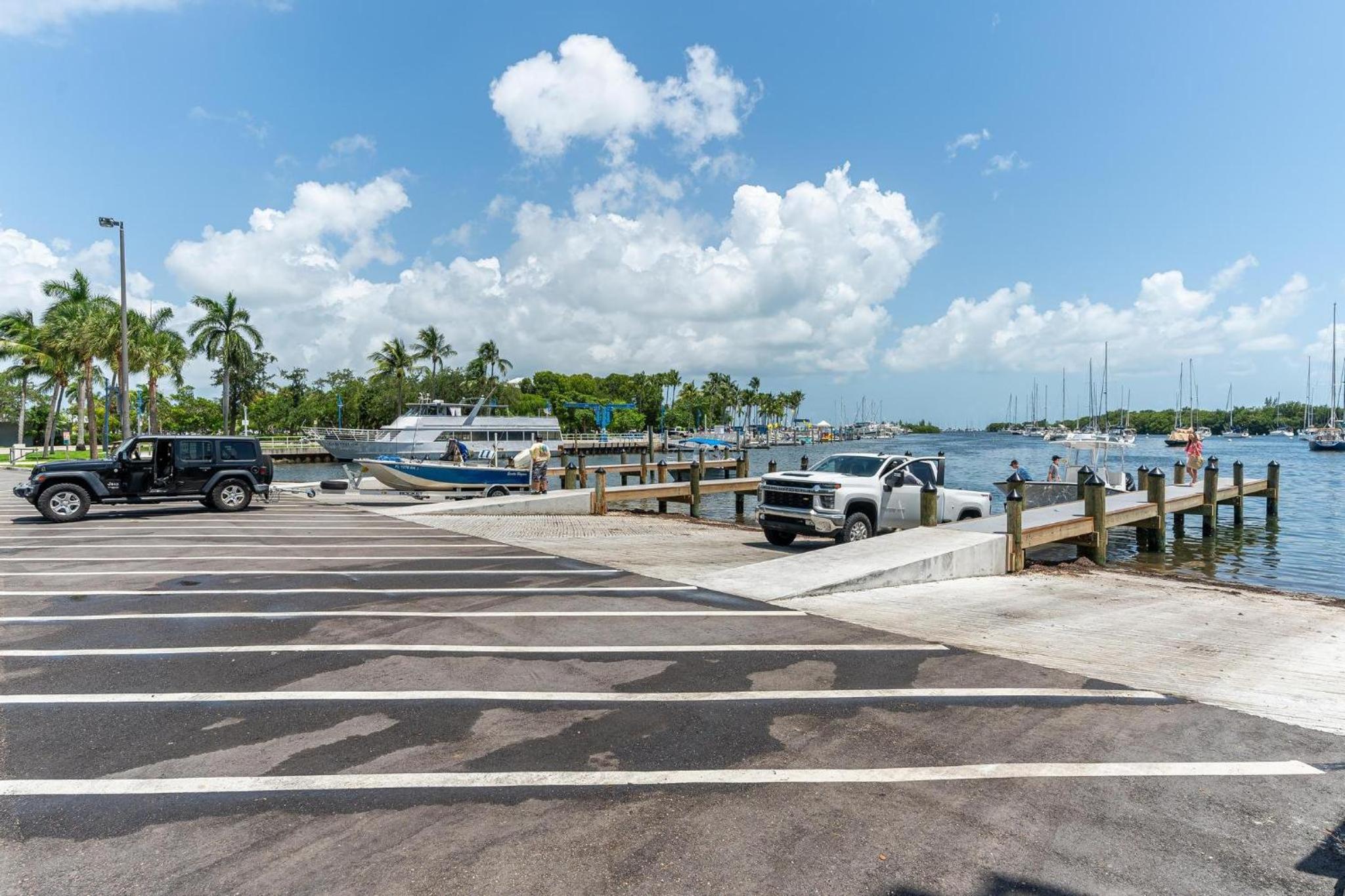 The Palms Coconut Grove 1 bedroom condo includes parking