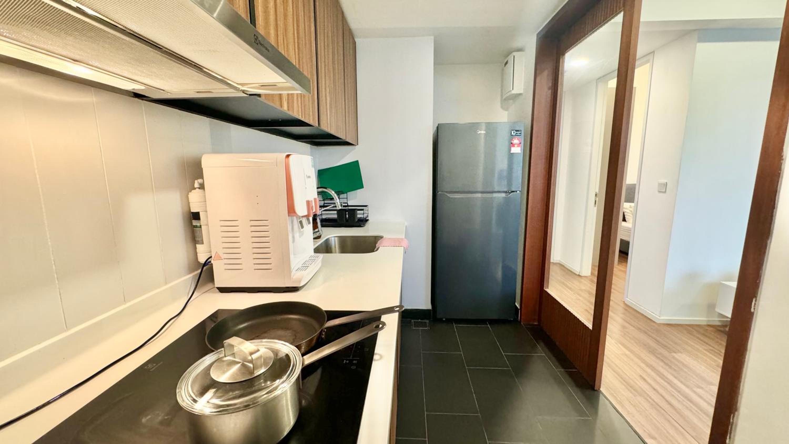 UNA Serviced Apartment by manatidur