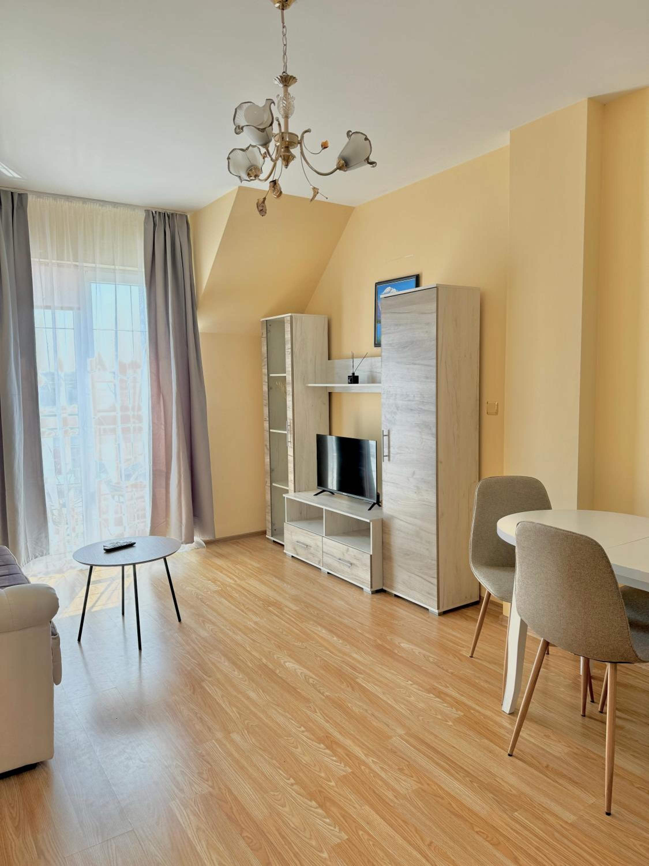 Golden Hermes Apartments