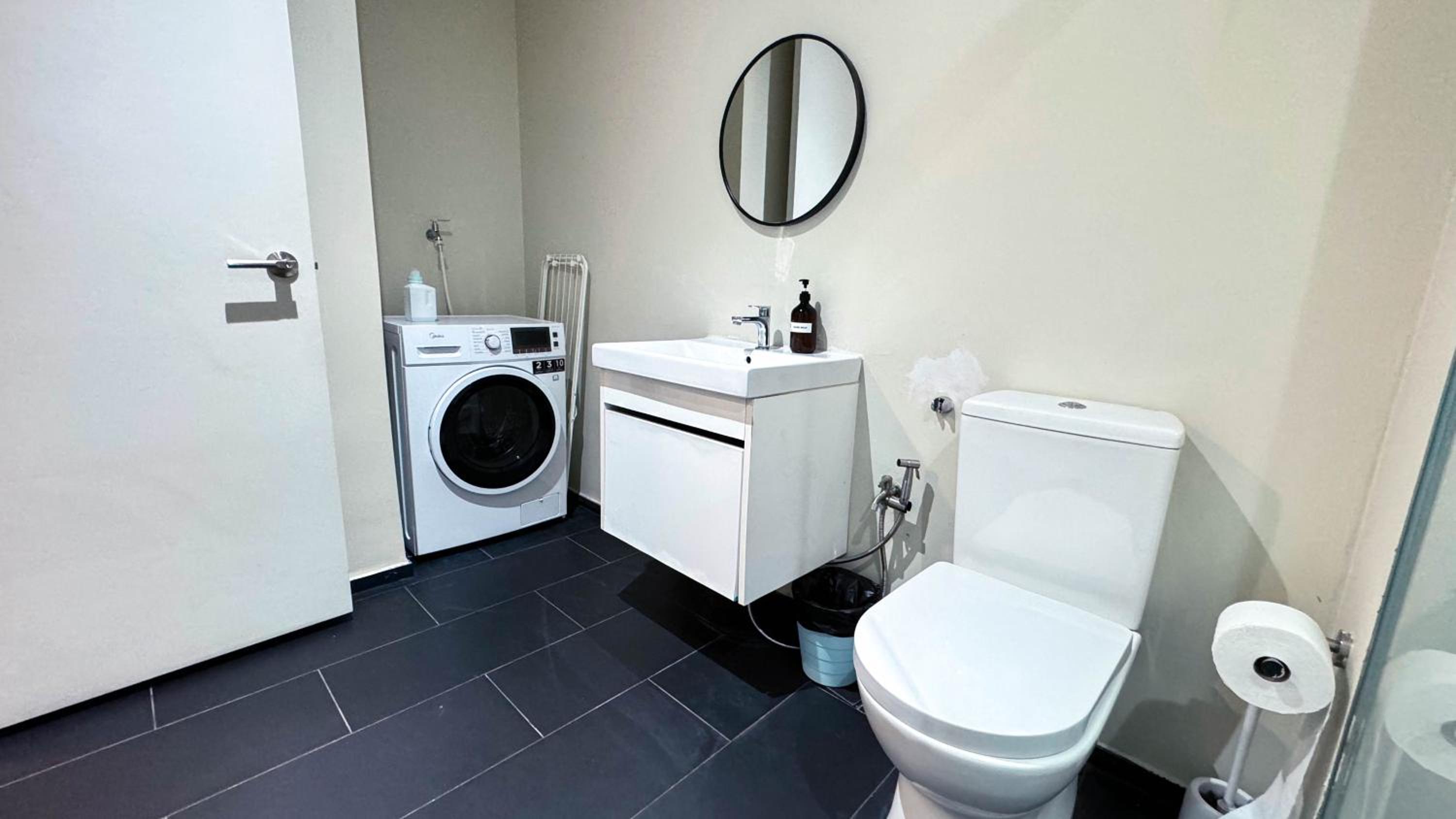 UNA Serviced Apartment by manatidur