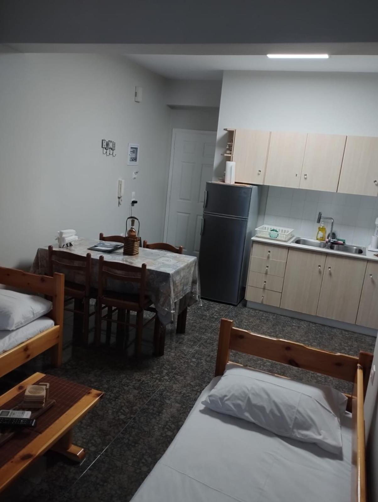 Astros Apartments