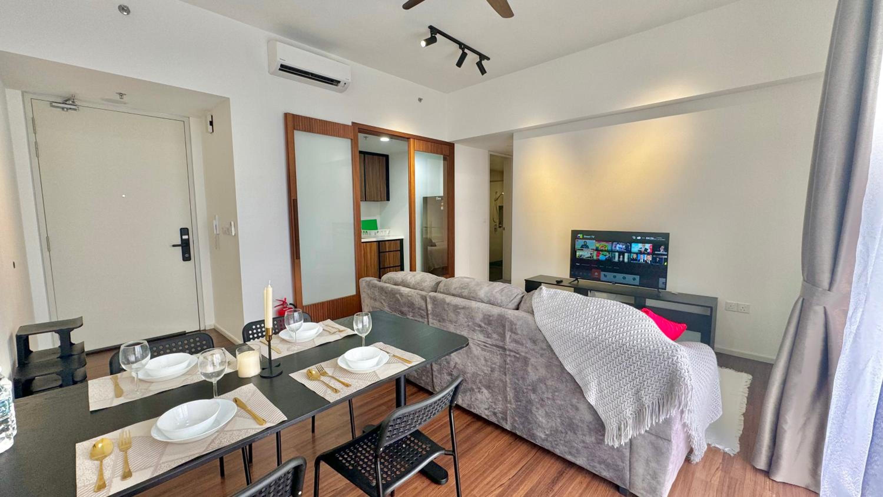 UNA Serviced Apartment by manatidur