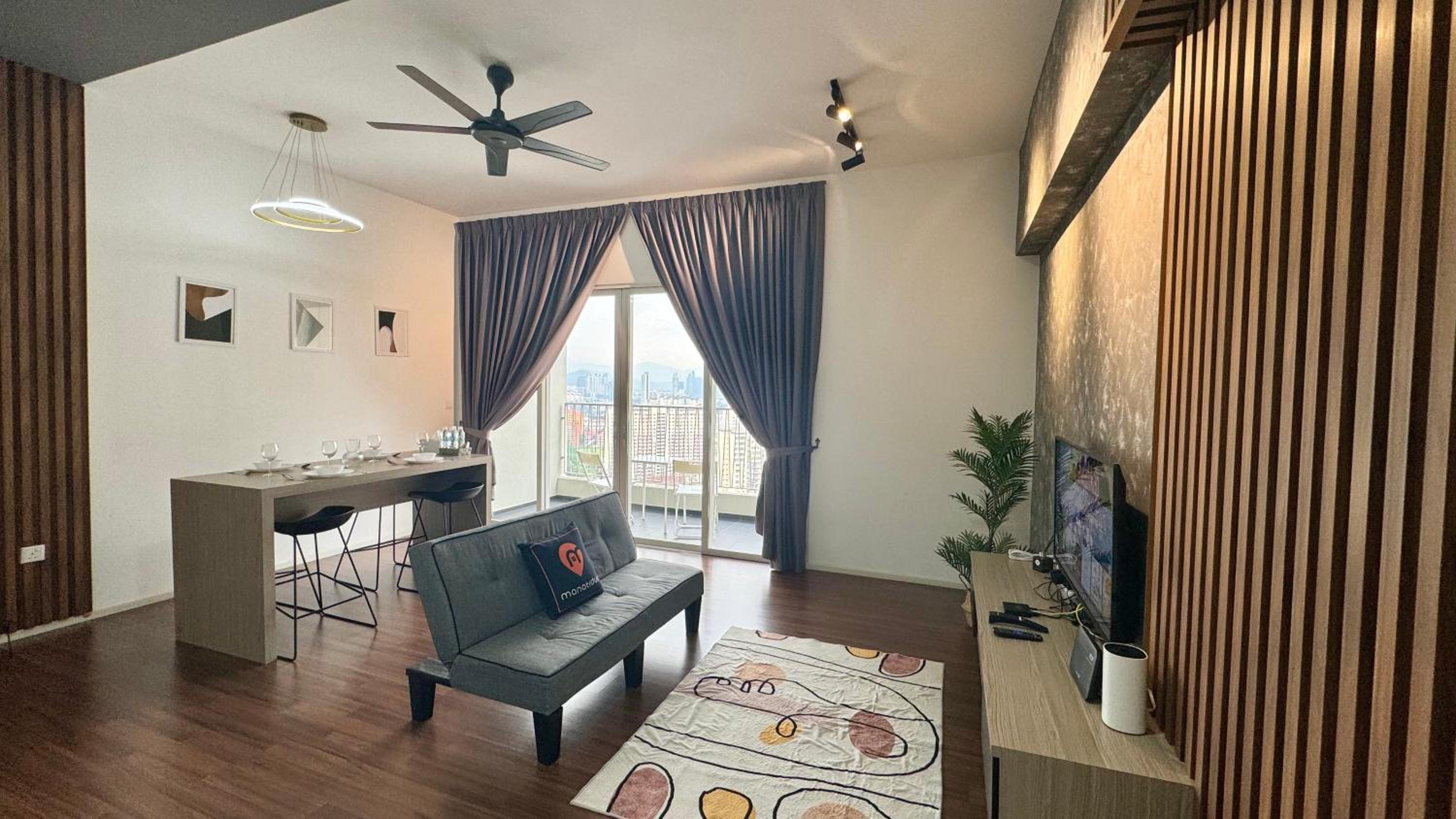 UNA Serviced Apartment by manatidur