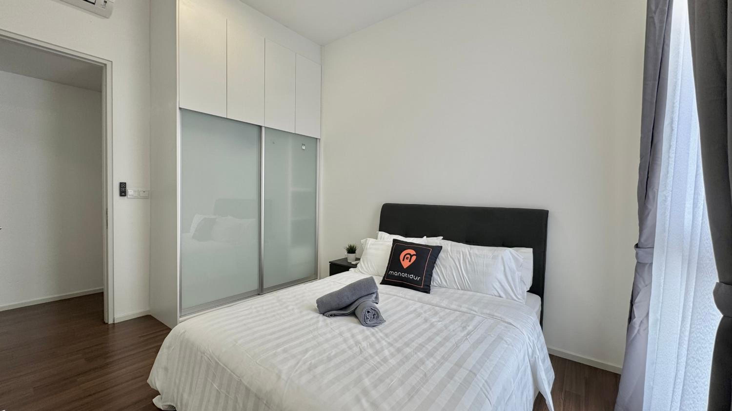 UNA Serviced Apartment by manatidur