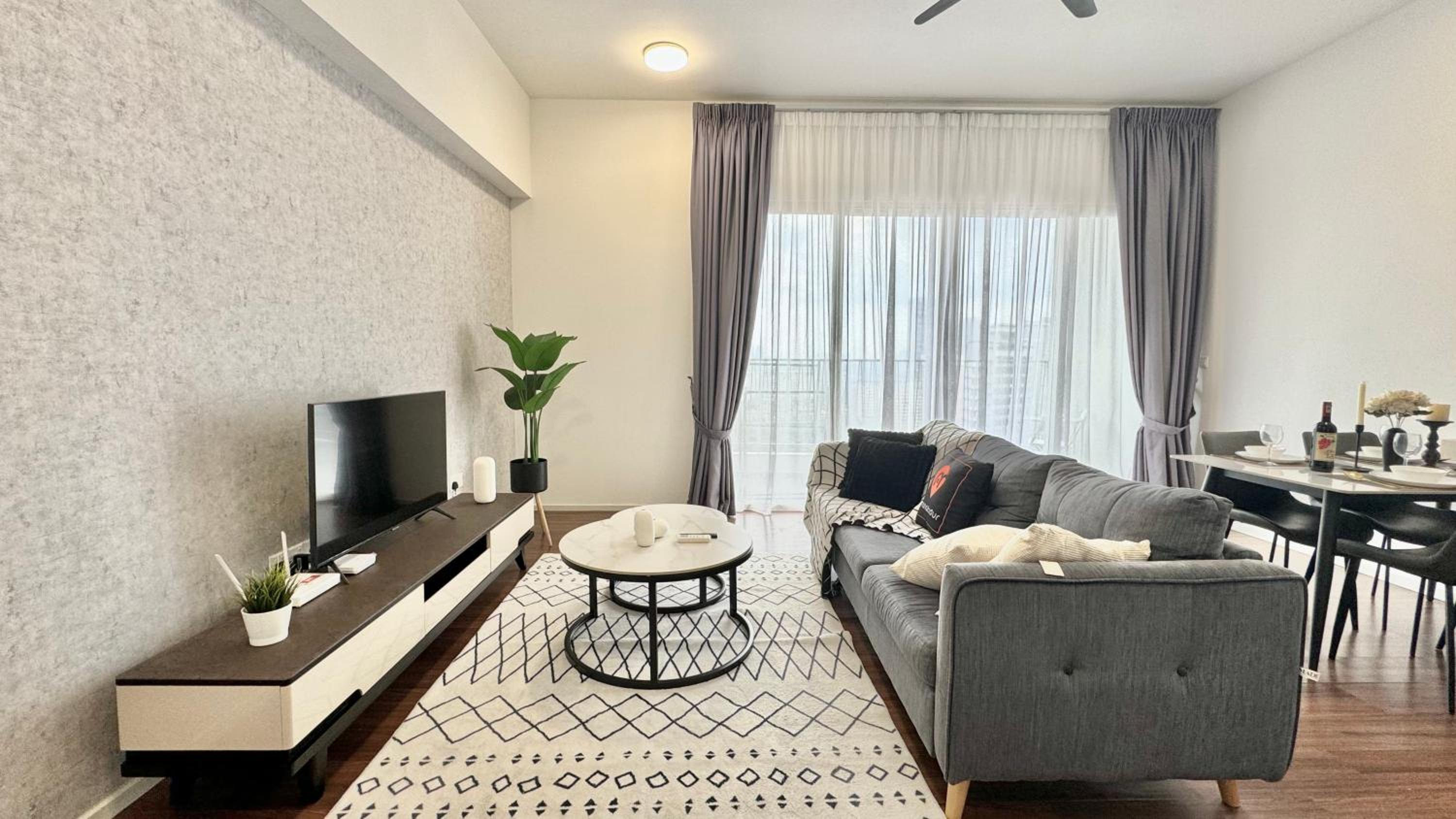UNA Serviced Apartment by manatidur