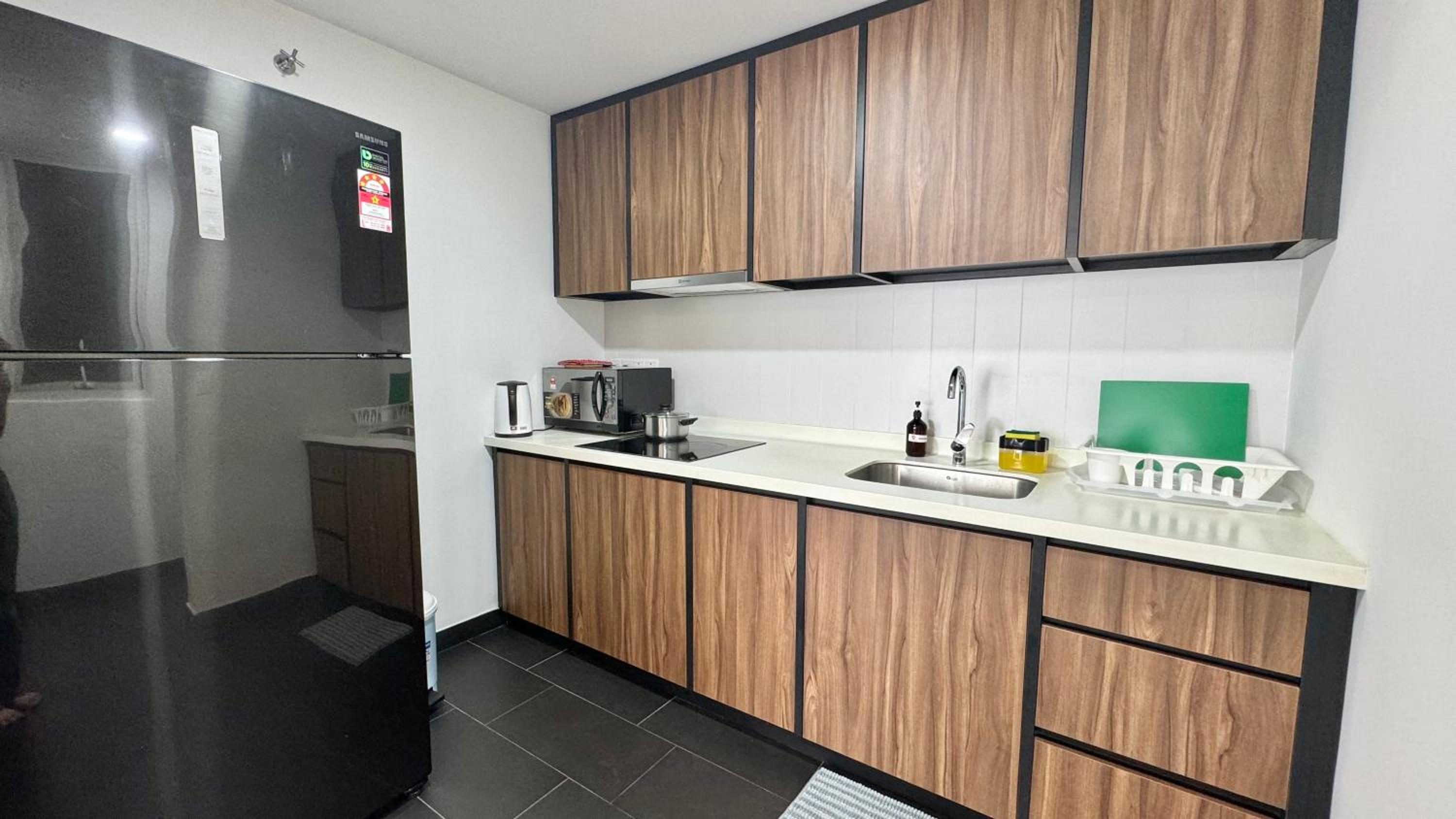 UNA Serviced Apartment by manatidur