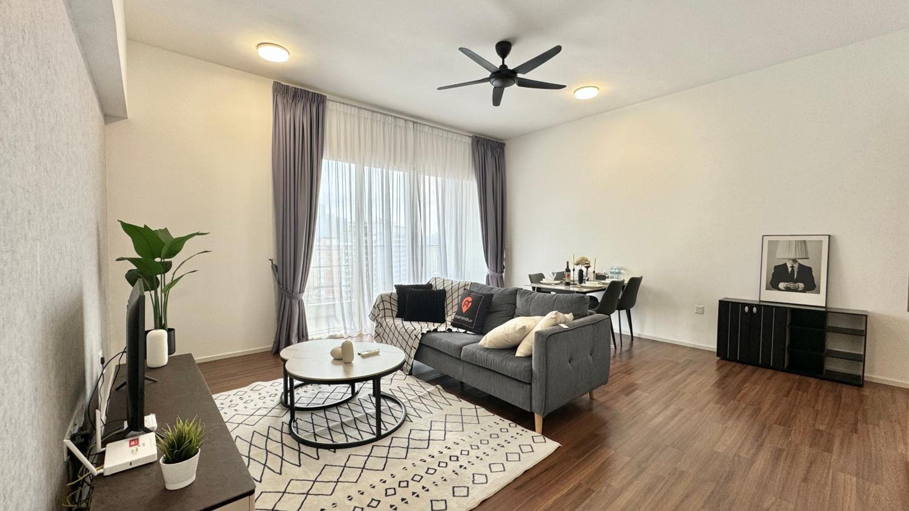 UNA Serviced Apartment by manatidur