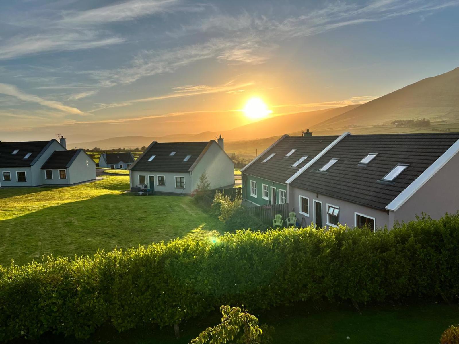 House No 3 Dingle Lispole Holiday Homes view 2