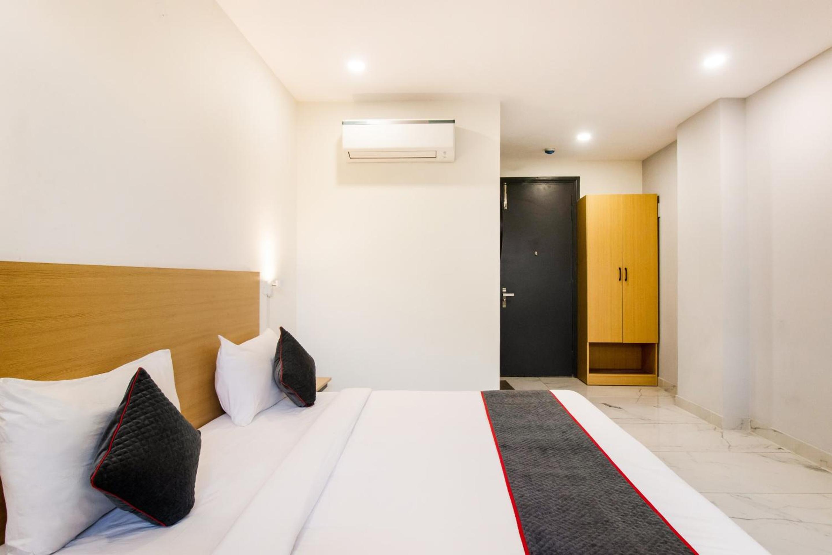 Hotel O Legend's residency