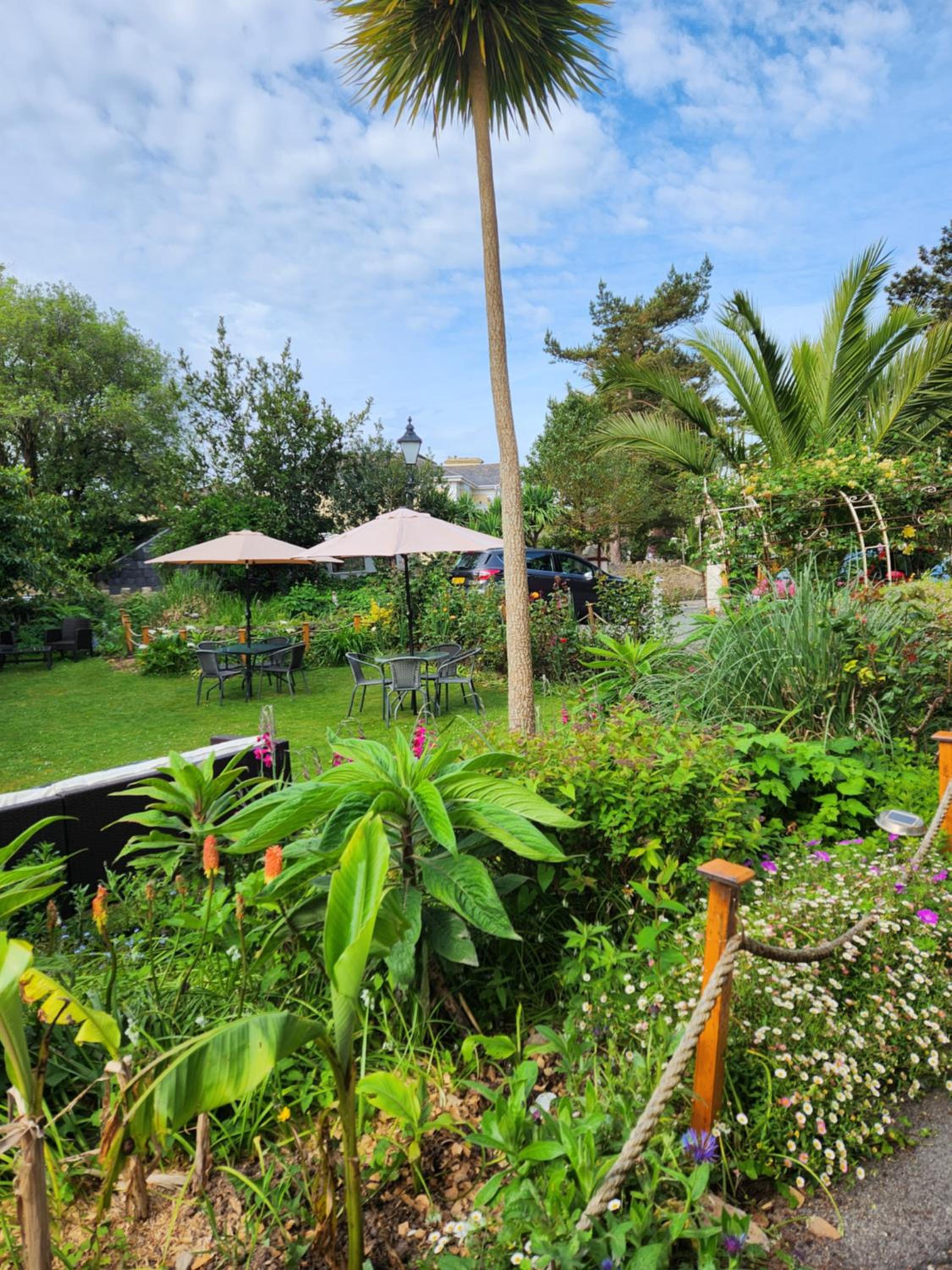 Rose Court Holiday Apartments