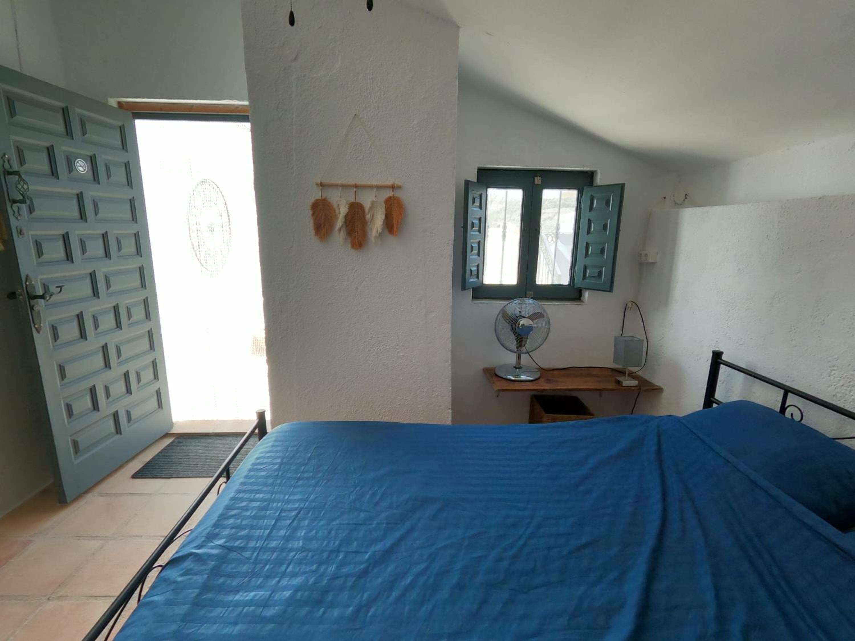Cortijo naturista con vistas-clothing optional