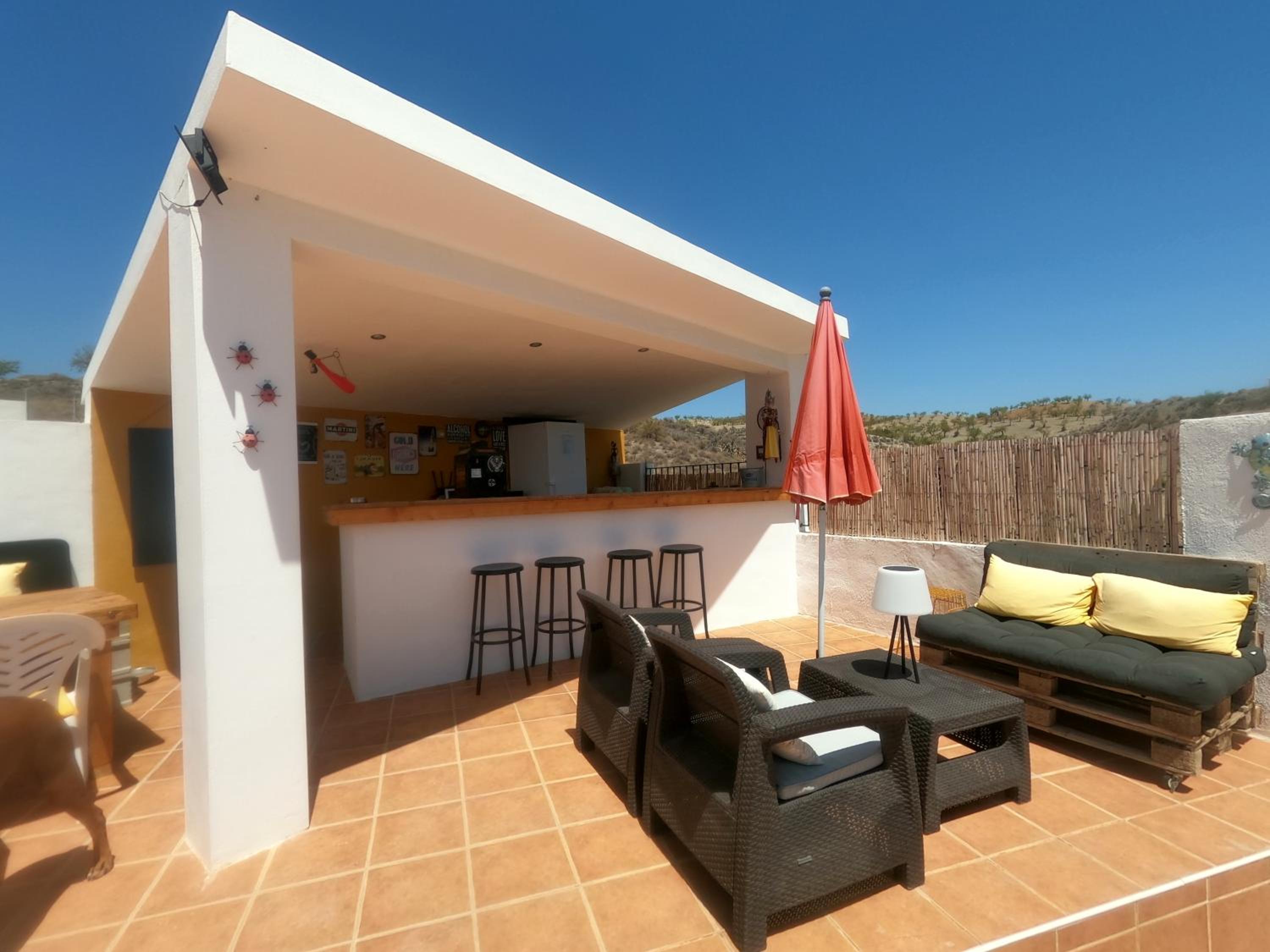 Cortijo naturista con vistas-clothing optional