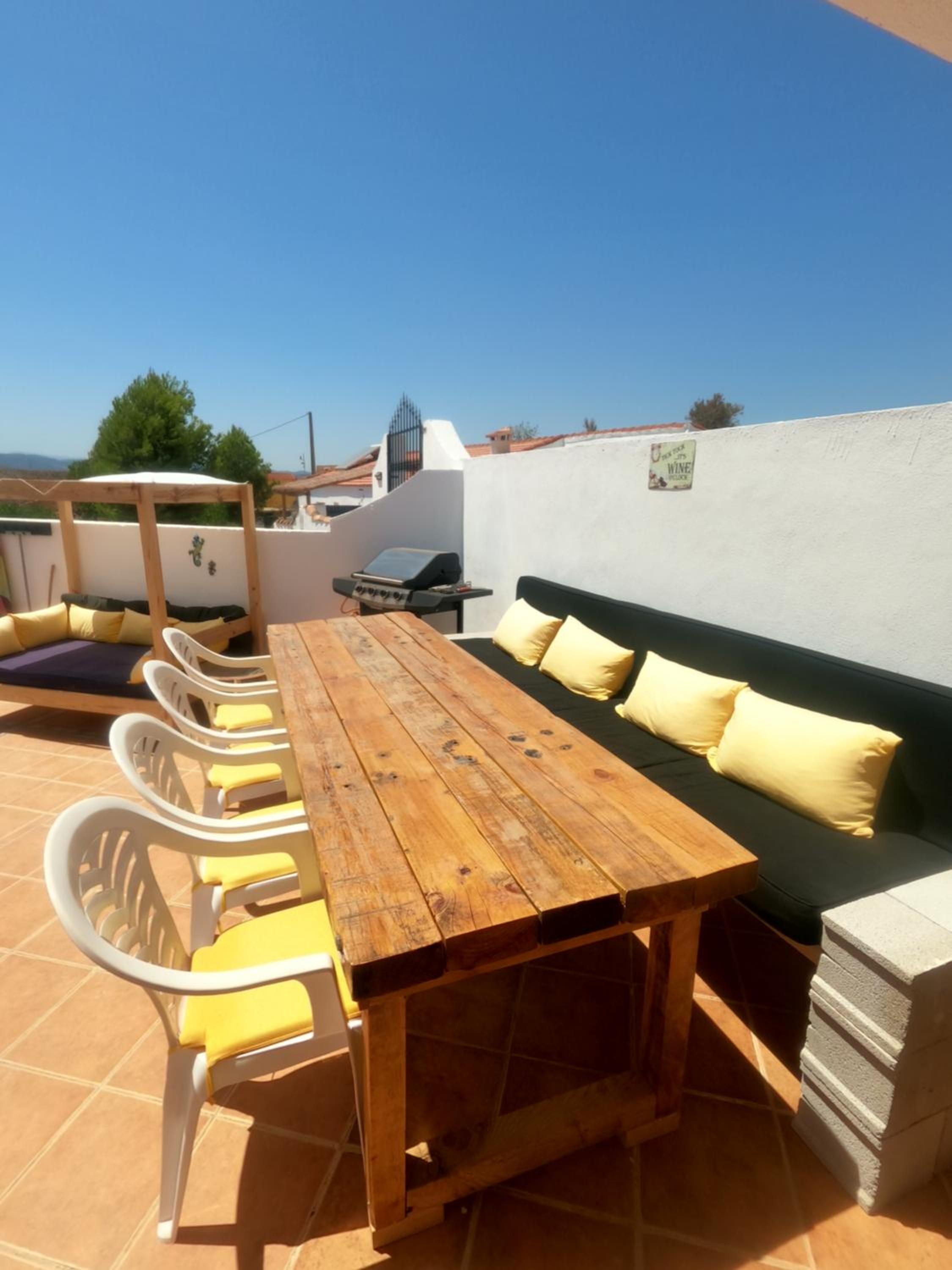Cortijo naturista con vistas-clothing optional
