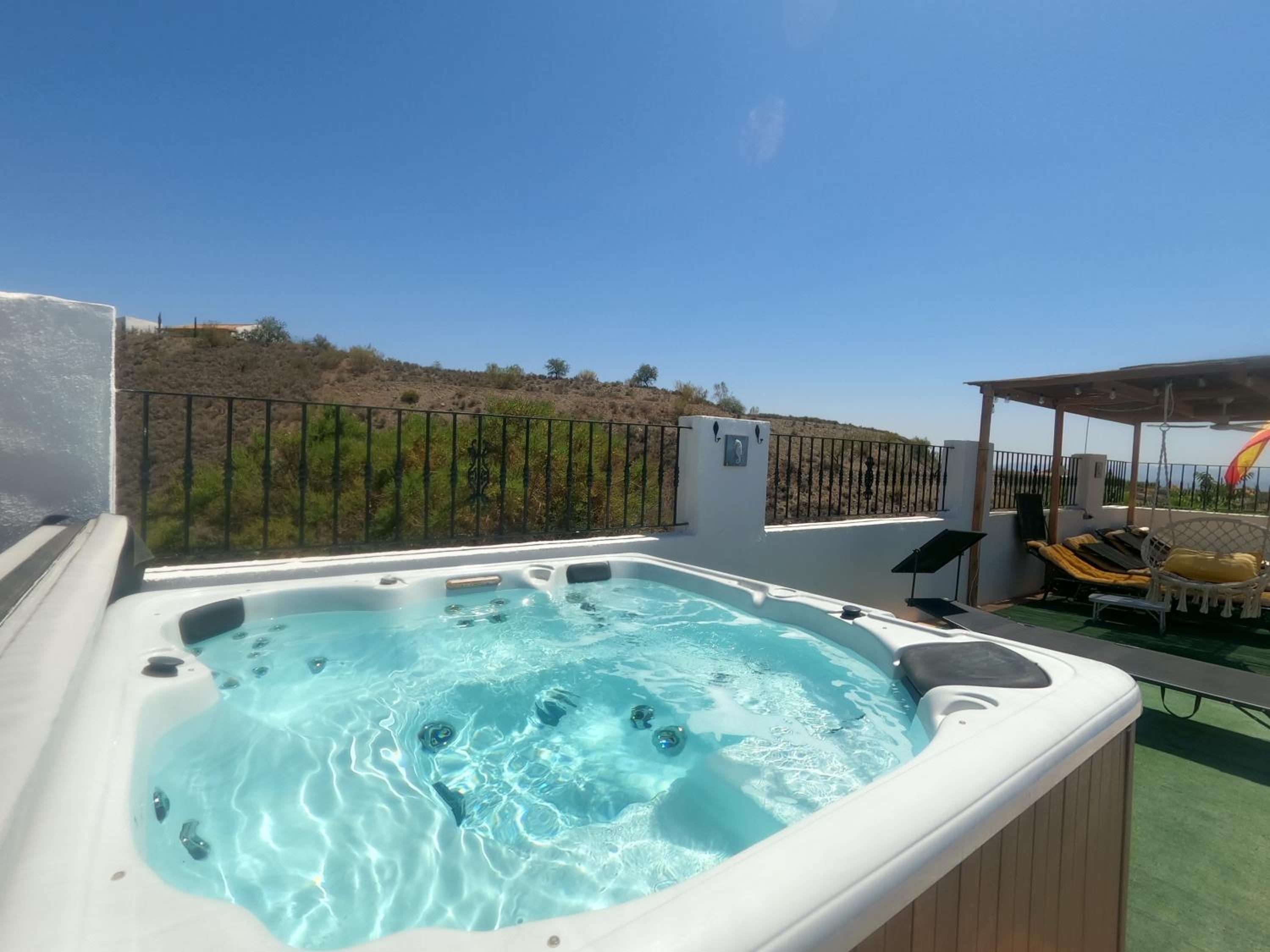 Cortijo naturista con vistas-clothing optional
