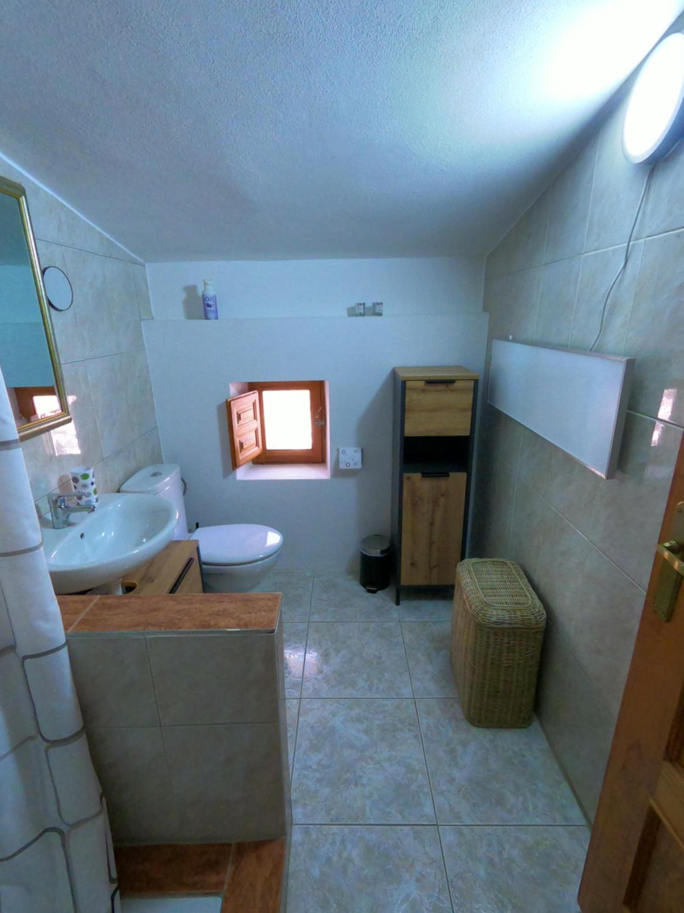 Cortijo naturista con vistas-clothing optional