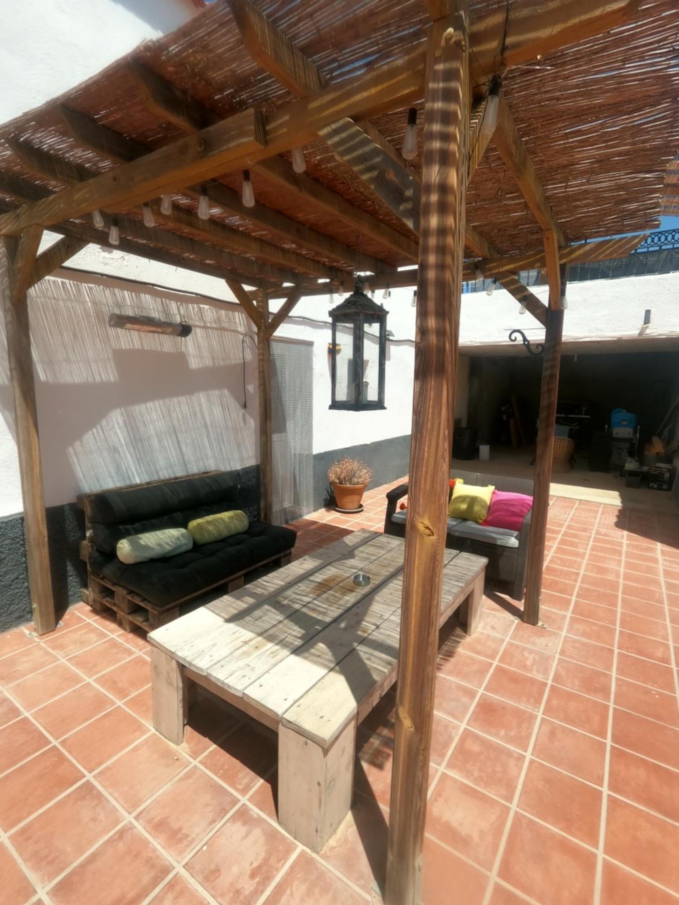 Cortijo naturista con vistas-clothing optional