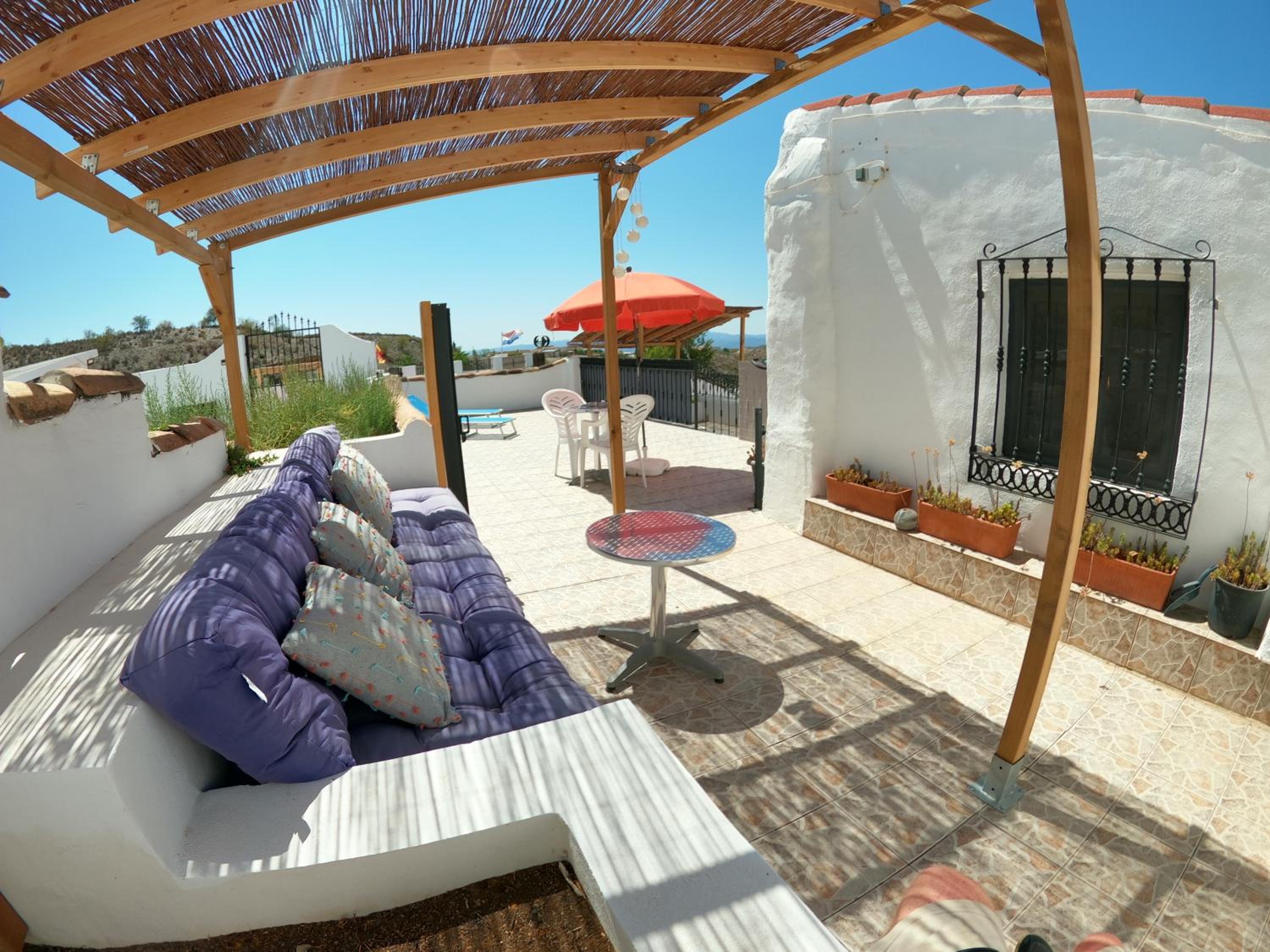 Cortijo naturista con vistas-clothing optional