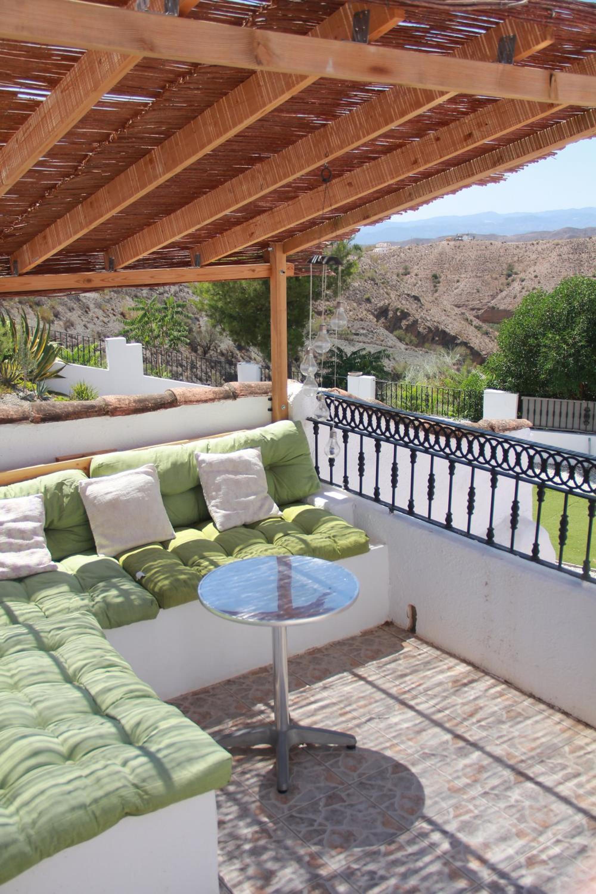 Cortijo naturista con vistas-clothing optional