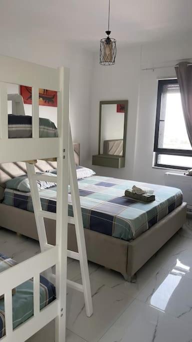 Relax apartment, Side Sea View, Golem, Albania
