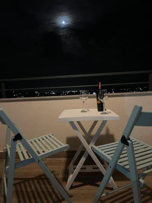 Relax apartment, Side Sea View, Golem, Albania