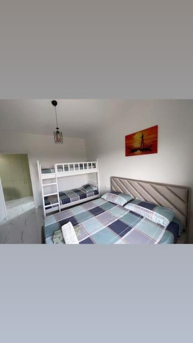 Relax apartment, Side Sea View, Golem, Albania