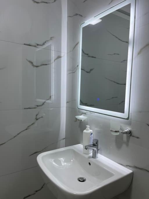 Relax apartment, Side Sea View, Golem, Albania