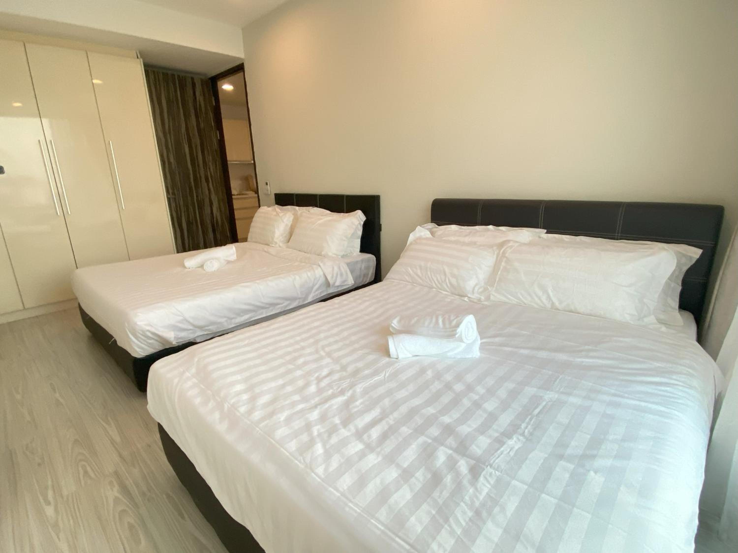 Sky Suite Kota Kinabalu-2R1B-Up to 8 pax-5 mins drive to Imago, Sutera Ave, Riverson & KKTimeSquare photo 4