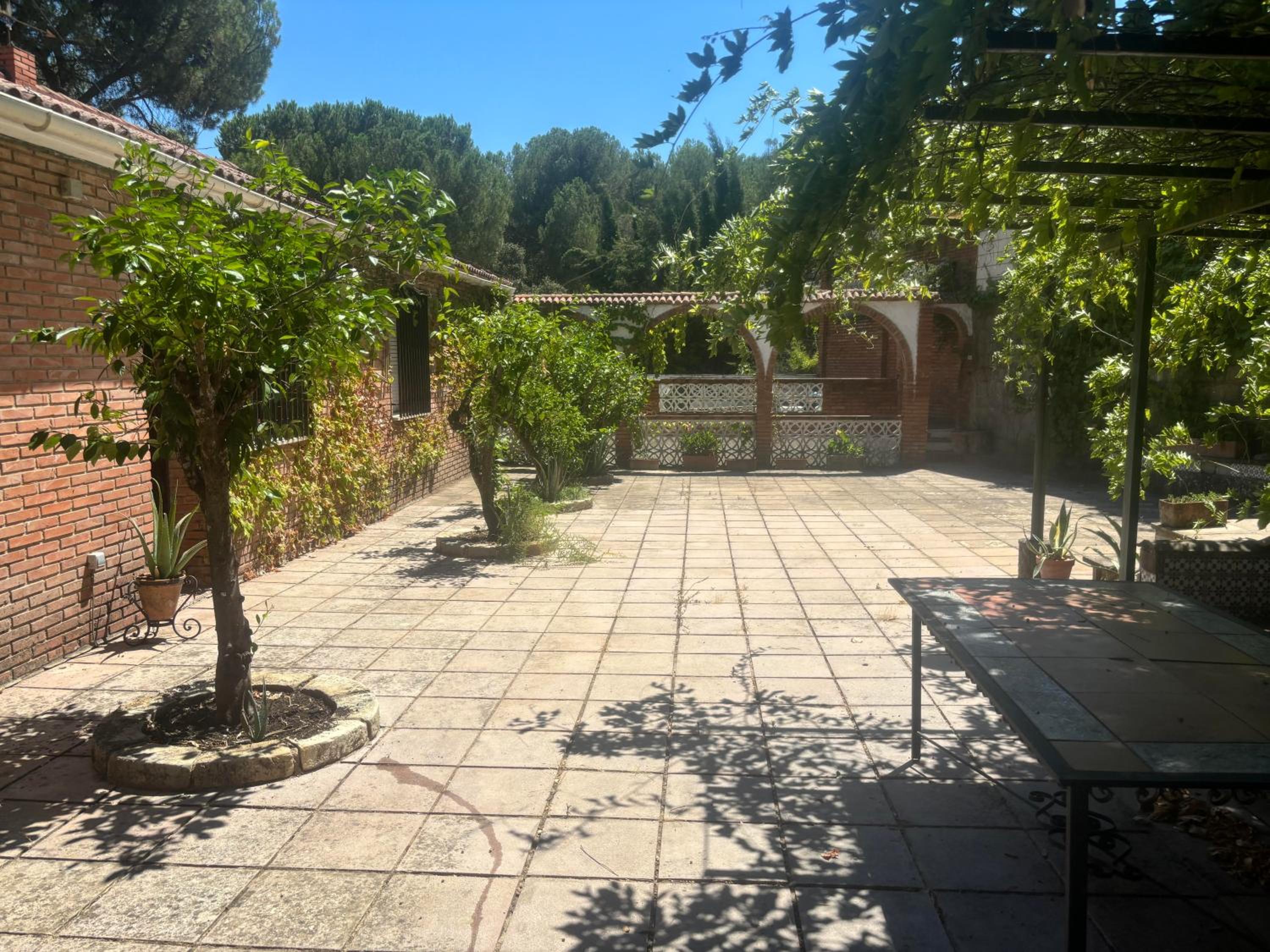 Chalet con piscina en la naturaleza