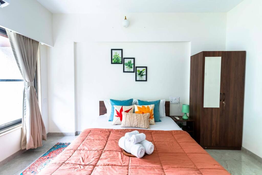 Modern, Elegant, Serene 2bhk Apt nr BKC & Airport view 2