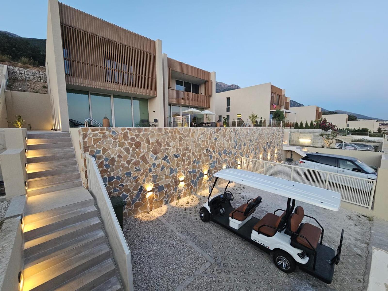 Hotel Villa Ostriche Green Coast Palase - Image 1