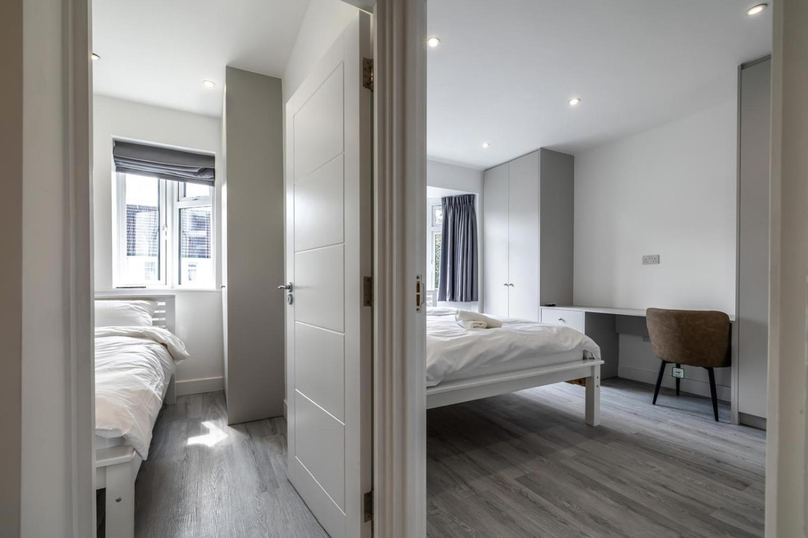 Modern home with driveway parking for 2 vehicles, near Tottenham Hotspur Stadium, White Hart Lane Train Station