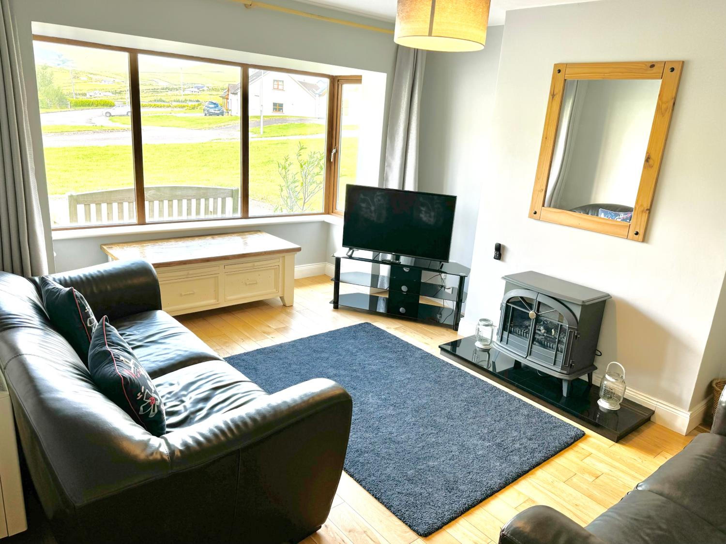House No 3 Dingle Lispole Holiday Homes view 4