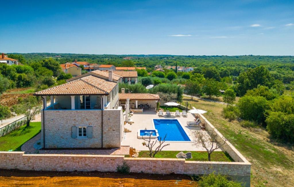 Beautiful Villa Bel Fiore in Sv Lovrec