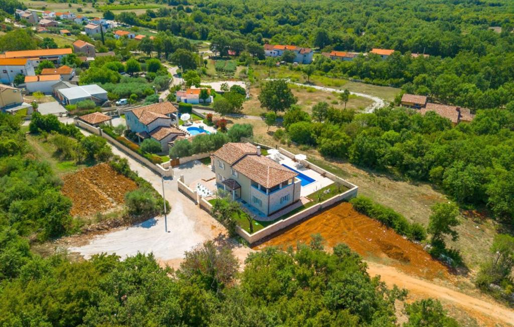 Beautiful Villa Bel Fiore in Sv Lovrec