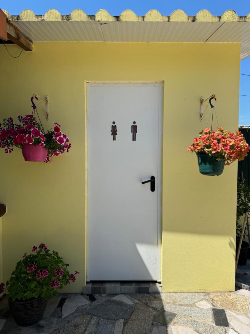 200M - Train Station Barrinha Beach House & Pool
