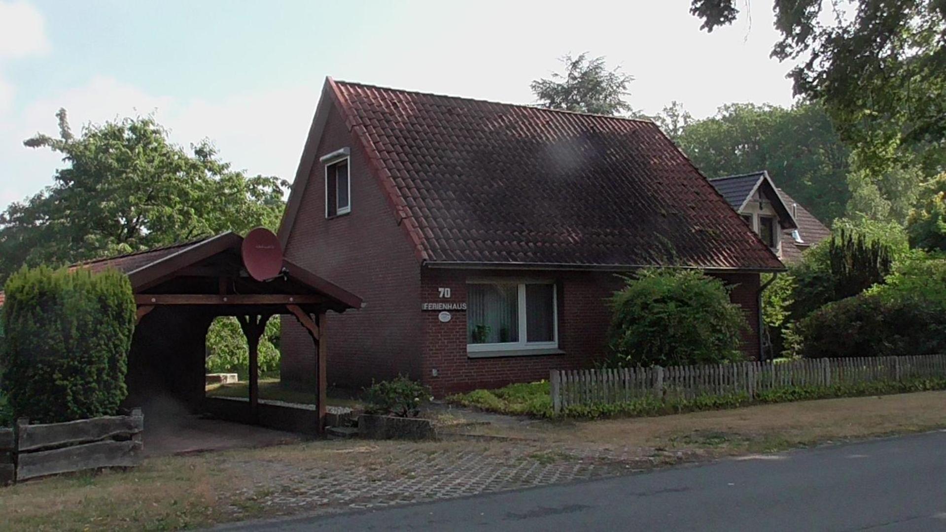 Ferienhaus Mit Überdachter Terrasse Und Carport