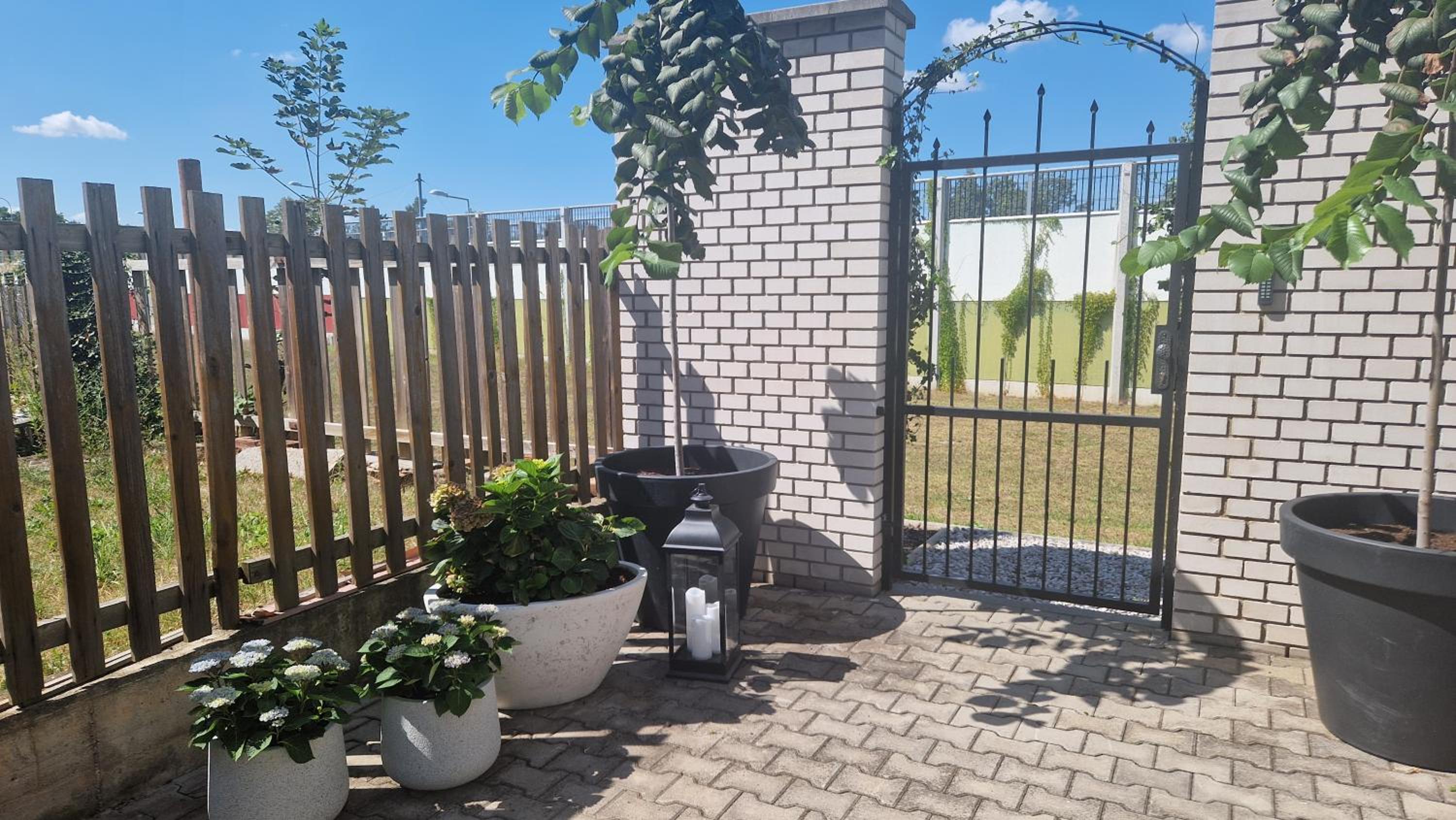 EFIPA Glamour Apartments