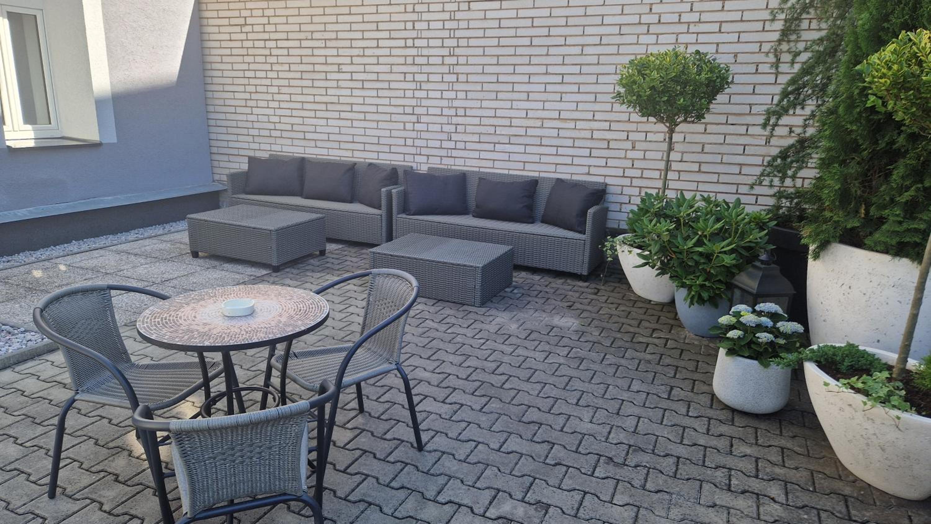 EFIPA Glamour Apartments