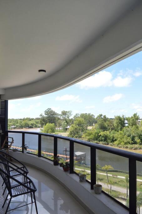 Residencia majestuosa en Marinas Golf, Tigre