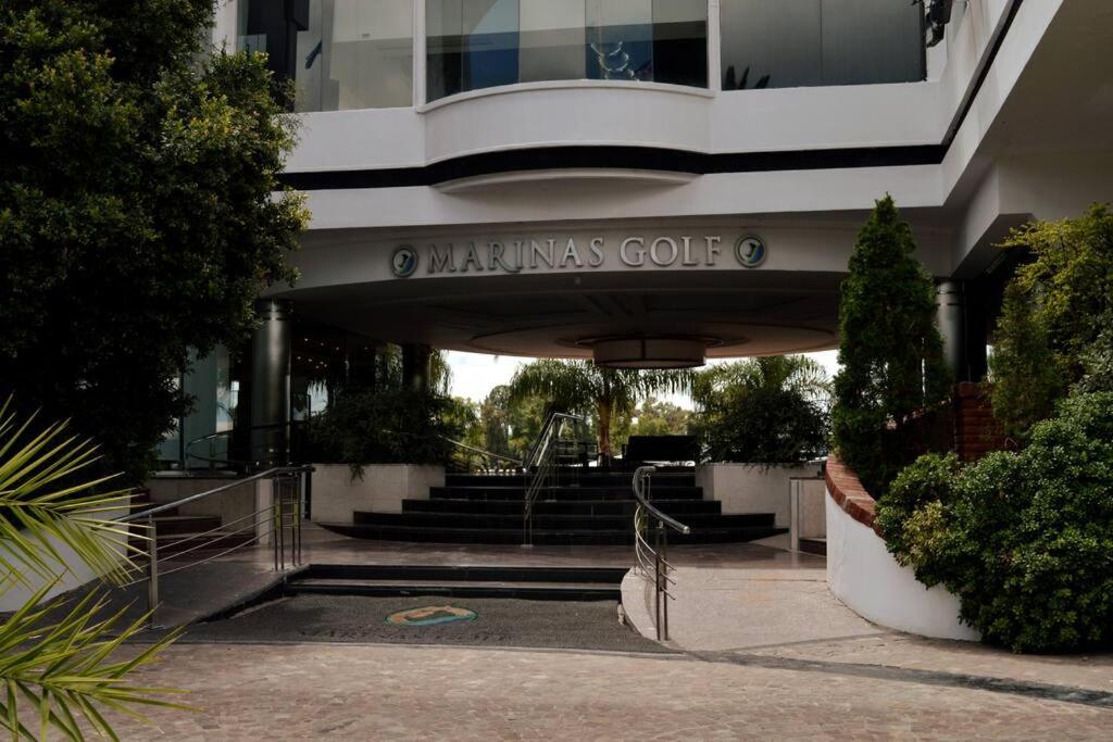 Residencia majestuosa en Marinas Golf, Tigre