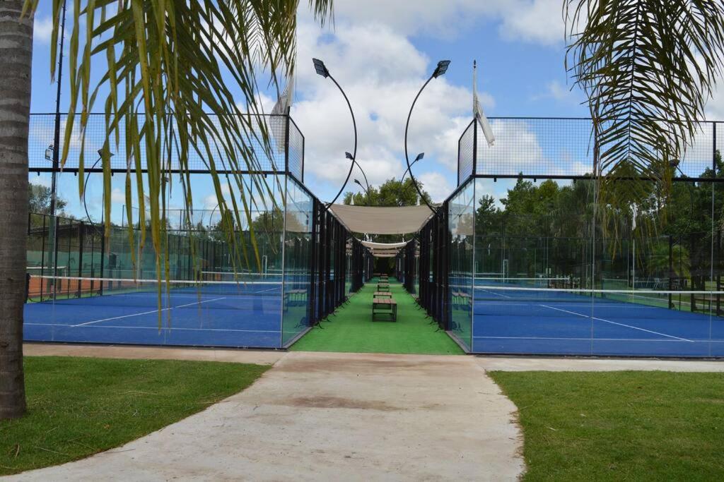 Residencia majestuosa en Marinas Golf, Tigre