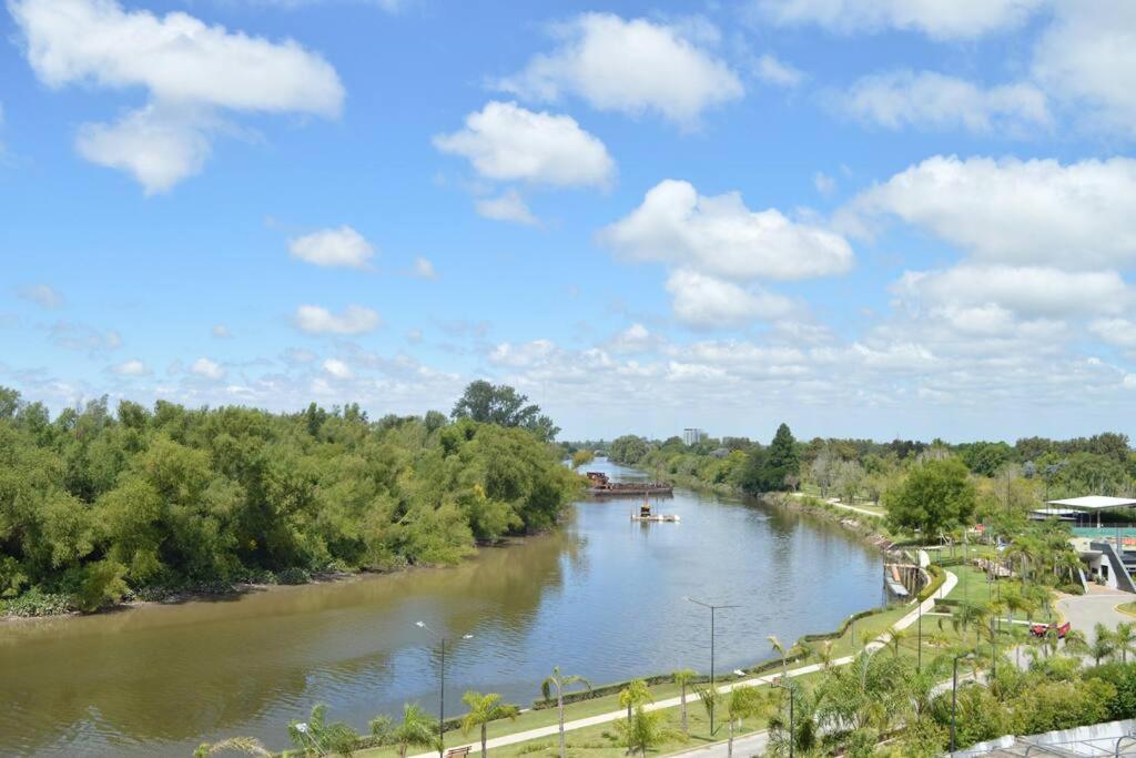 Residencia majestuosa en Marinas Golf, Tigre