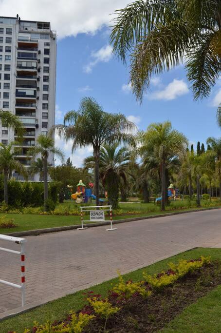 Residencia majestuosa en Marinas Golf, Tigre